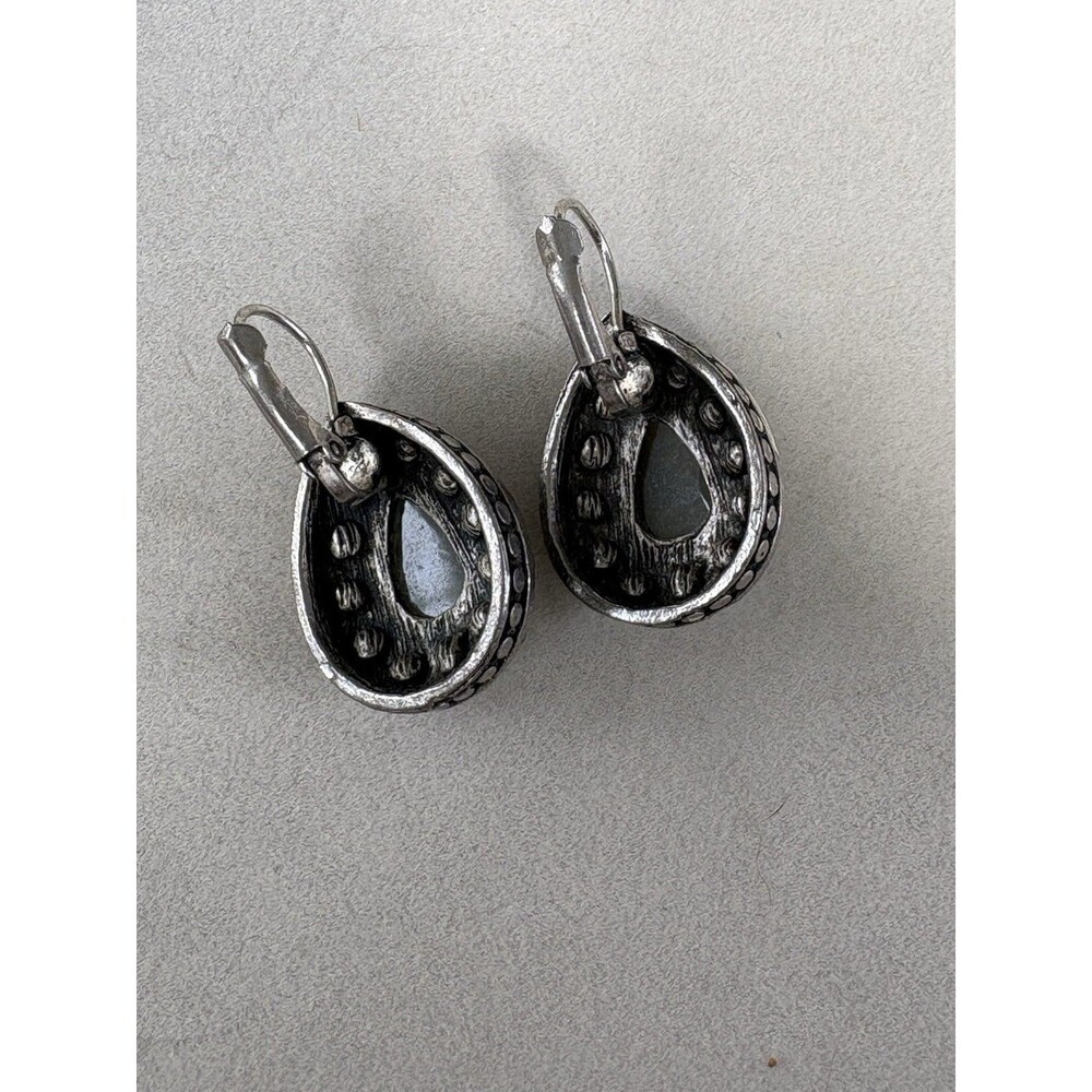 Teardrop Leverback Earrings Cream Crackled Colored Stone Rhinestones Silver Tone - Picture 2 of 3
